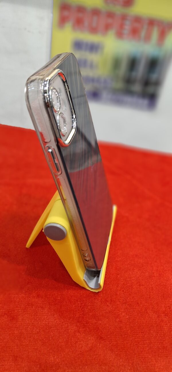 iPHONE 11 - Image 3