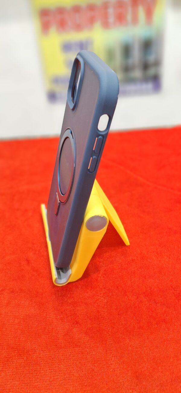 iPHONE 11 - Image 3